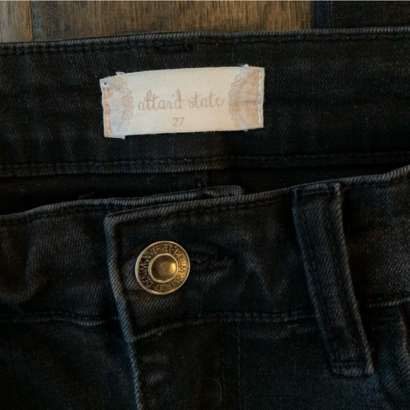 Vervet Distressed Jeans from Altar’d State - Picture 7 of 9